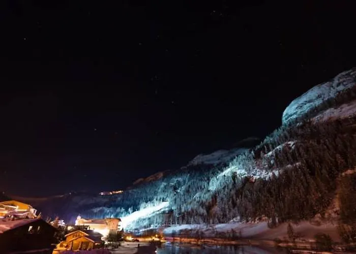 Hostel Chalet Chardons Hostel Tignes